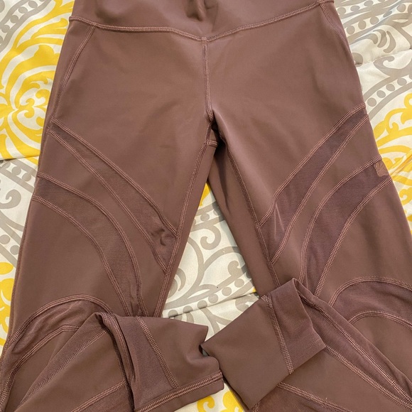 Lululemon Tech Mesh Legging - Picture 1 of 8